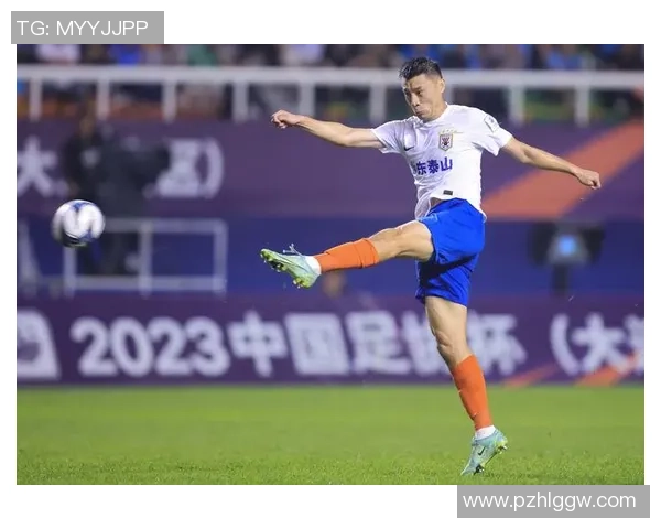 泰山93届5将盼望不上了,张弛+郑铮参与教练培训班 无缘国字号后卫